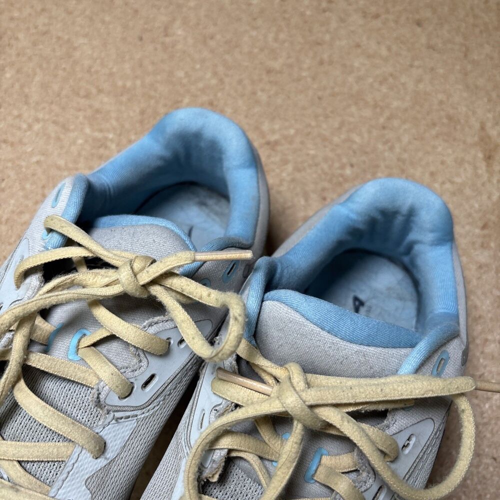 Altra - Via Olympus - Light Gray (AL0A82CR224) - 9 Women Road Running - Picture 6 of 10